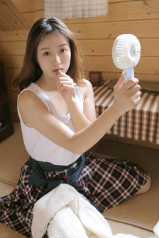 大龟慢慢挺进张娟征的休